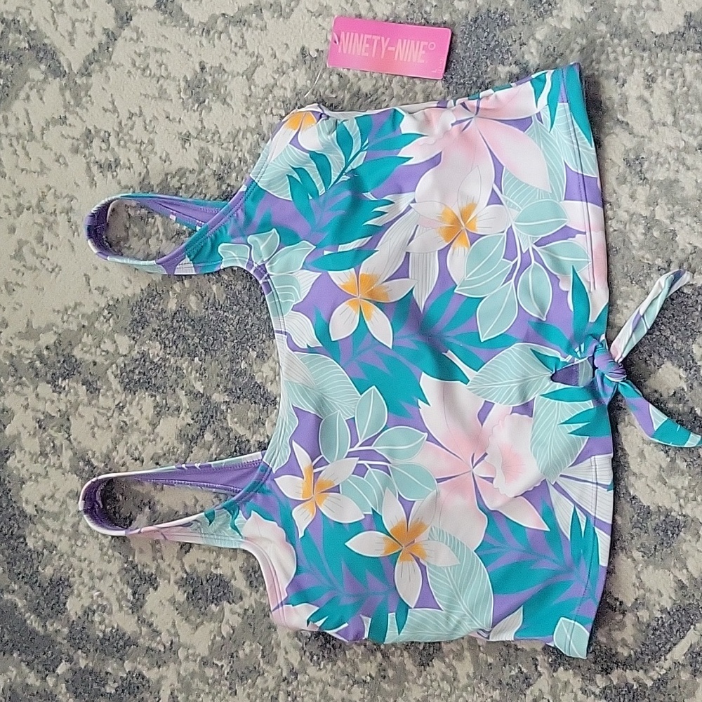 NWT Ninety-Nine bikini top